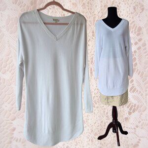 Talbots White Cotton Rayon Sweater VNeckline Pull Over Classic Minimalist Office